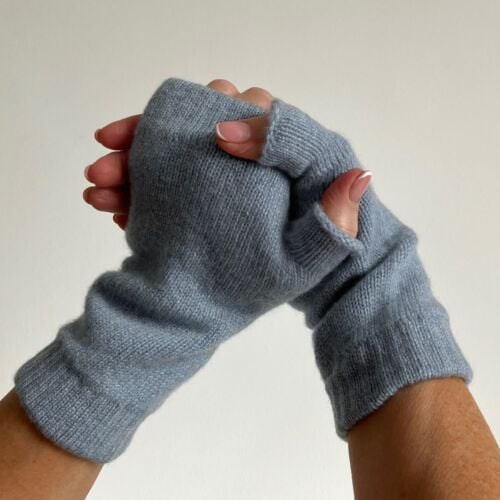 Braemar Mizzle Blue Cashmere Fingerless Gloves