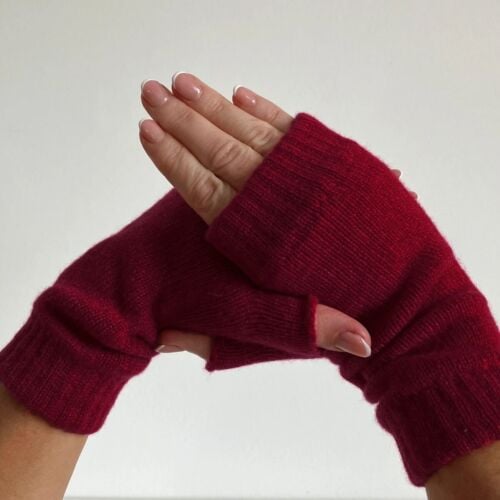 Braemar Cabernet Red Cashmere Wrist Warmers