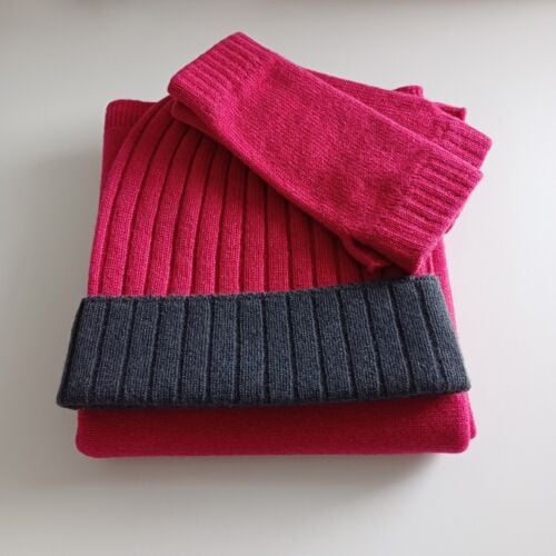 Mini Cocoon Women's Pink Cashmere Scarf, Hat and Gloves Set