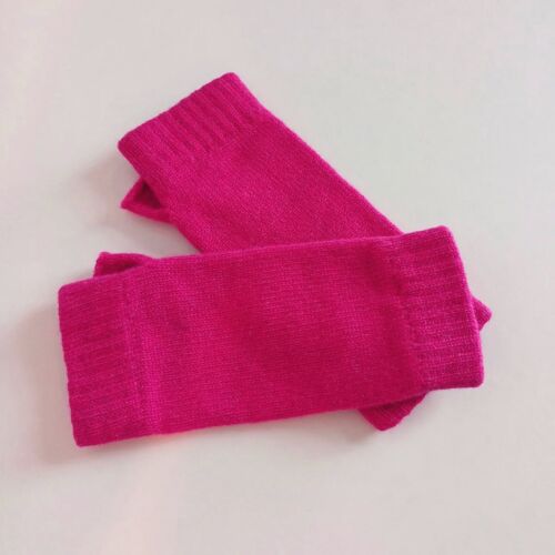 Braemar Hot Pink Cashmere Wrist Warmers