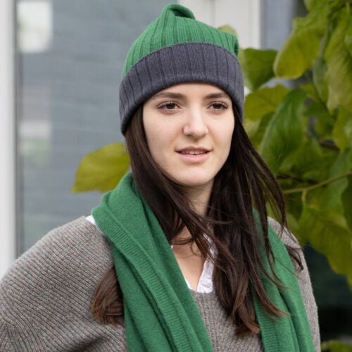 Glamis Vetiver green and grey rib cashmere beanie