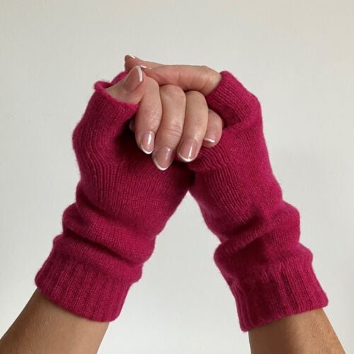 Braemar Cranberry Pink Cashmere Fingerless Gloves