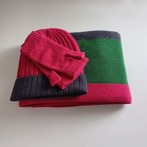 Cosy Tobermory Cashmere Wrap, Pink Beanie and Gloves Set
