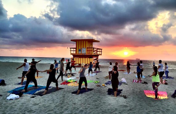 3rd Street Beach Yoga, Miami