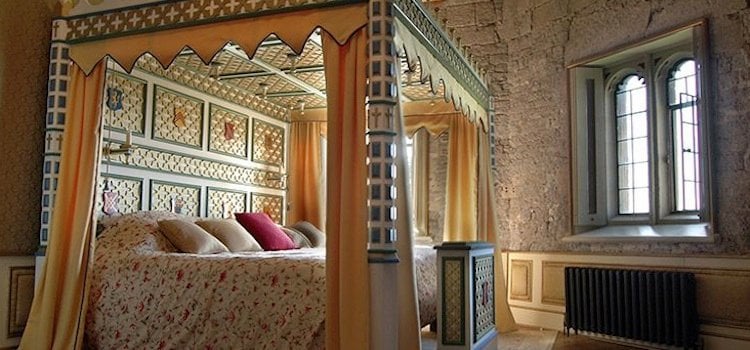 Five of the best castle hotel rooms Image